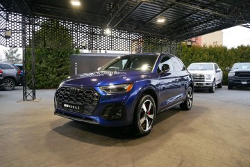 Quattro 265KM Panorama / AudiDriveSelect / 3Zone / Kamera / LED